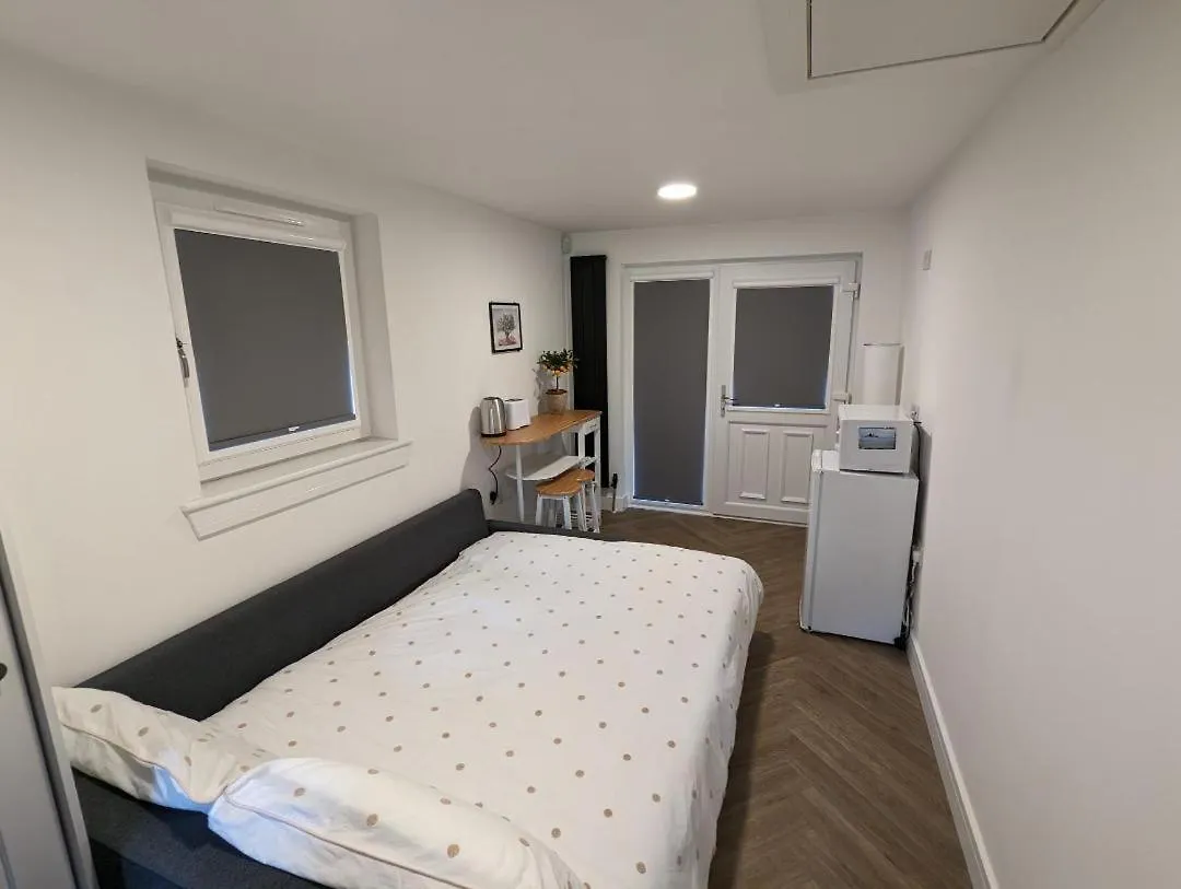 En-Suite Double Room With Private Entrance Эдинбург 0*,  Великобритания