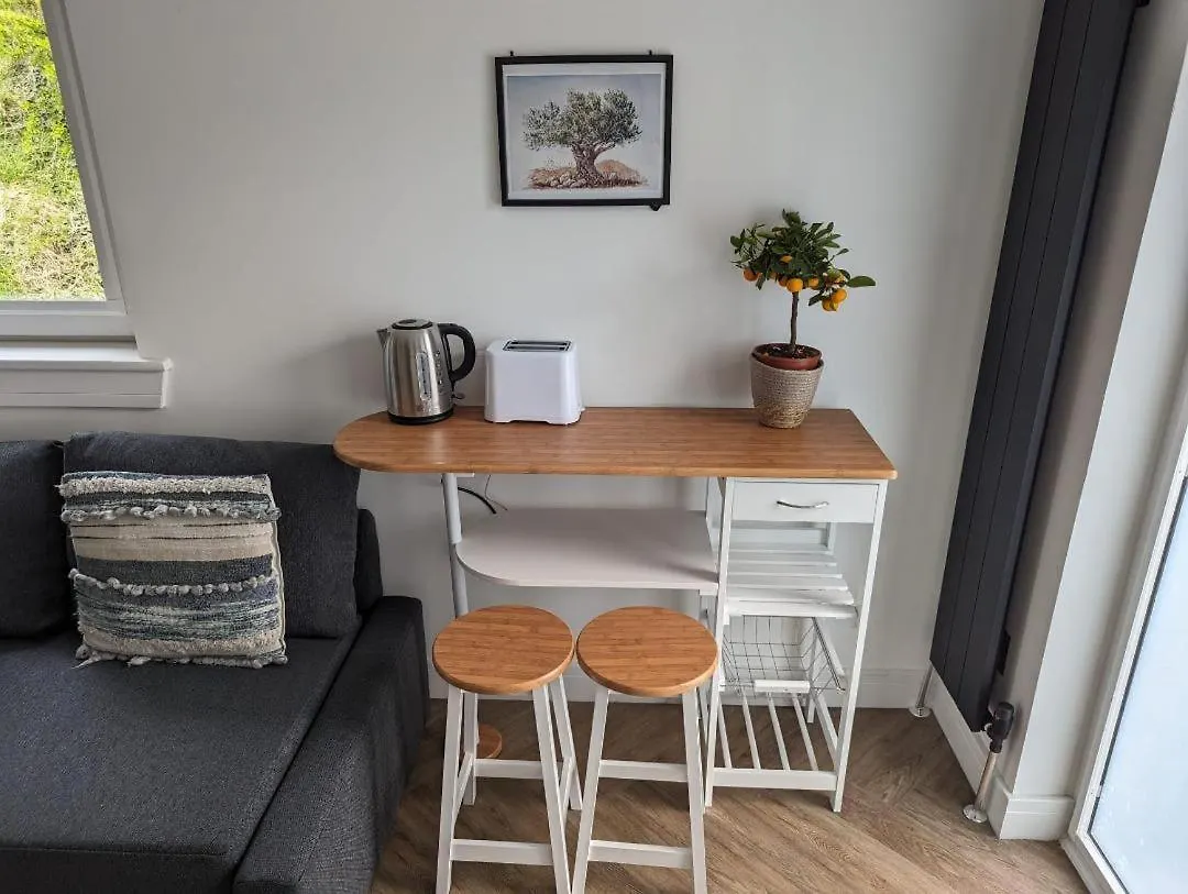 En-Suite Double Room With Private Entrance Эдинбург