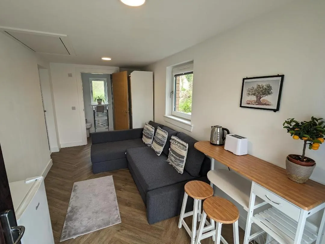 En-Suite Double Room With Private Entrance Эдинбург 0*,
